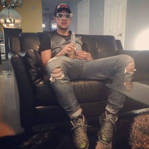 Meet your Posher, Alex